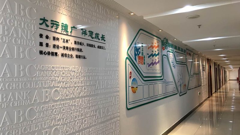 在广告投放过程中，数据是衡量效果的重要依据。以下是几个关键数据指标：